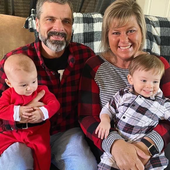 Meet your Posher, Cynthia - Picture 1 of 1